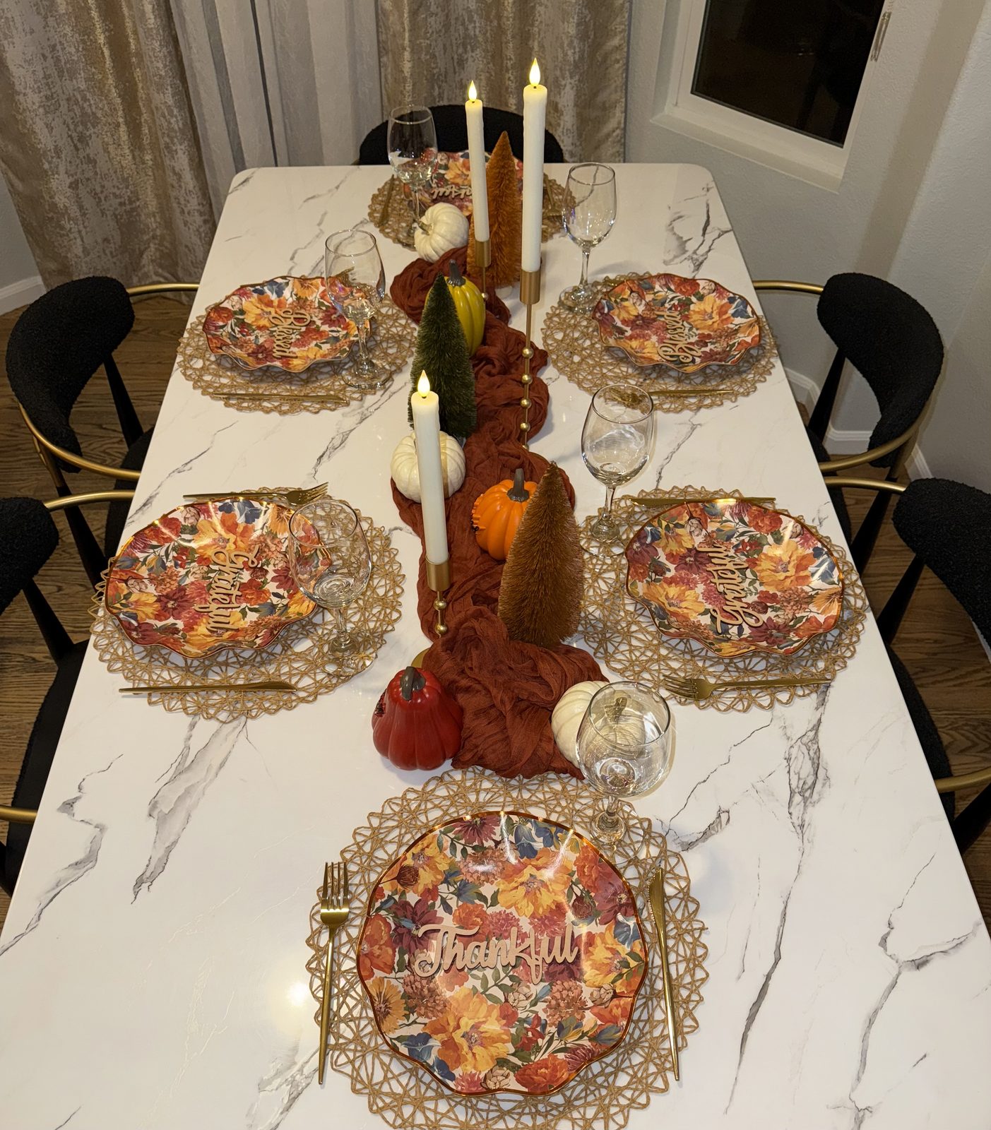 Fall tablescape with turkey centerpiece